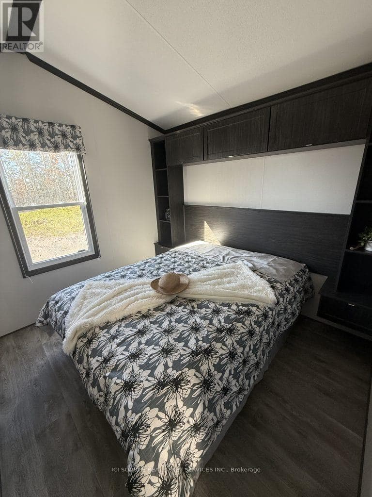 TRILM - 1047 BONNIE LAKE CAMP ROAD, Toronto — photo 4