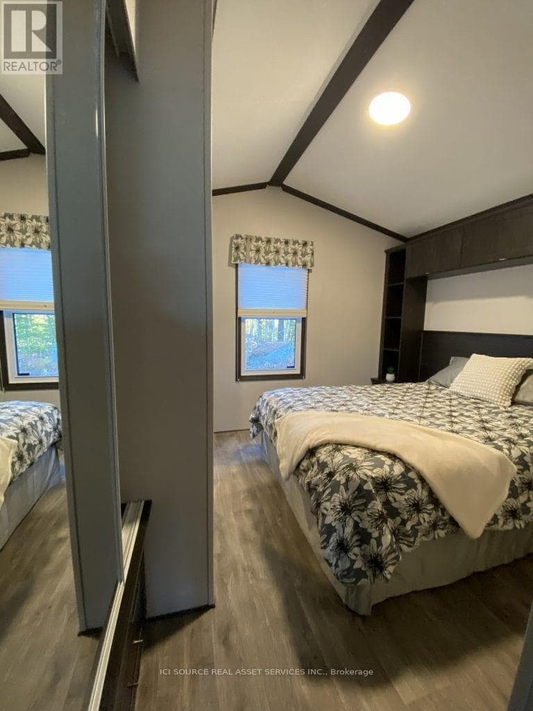 TRILM - 1047 BONNIE LAKE CAMP ROAD, Toronto — photo 5