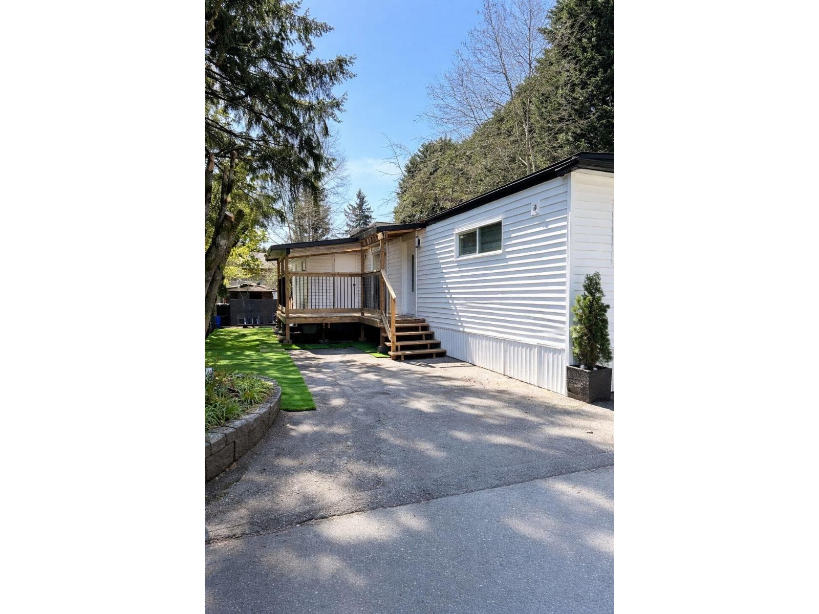 6 6571 KING GEORGE BOULEVARD, Fraser Valley — photo 2
