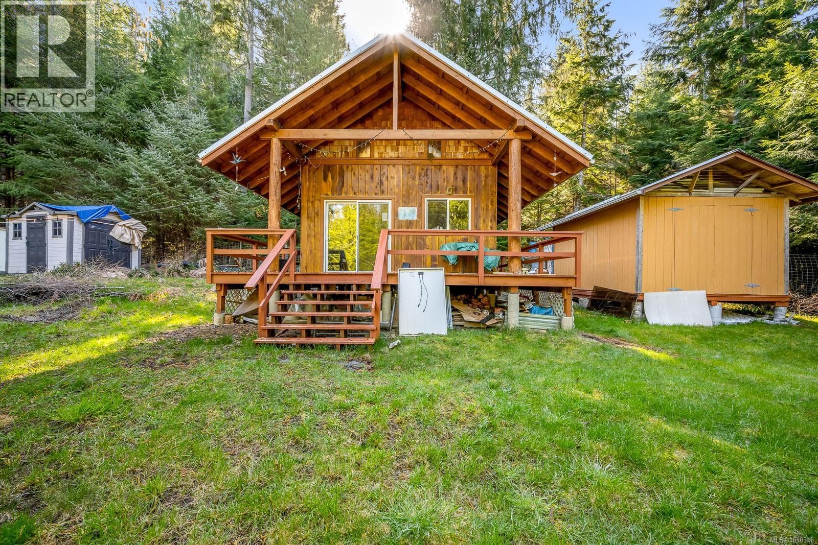 1632 Carrington Bay Rd, Vancouver Island — photo 2