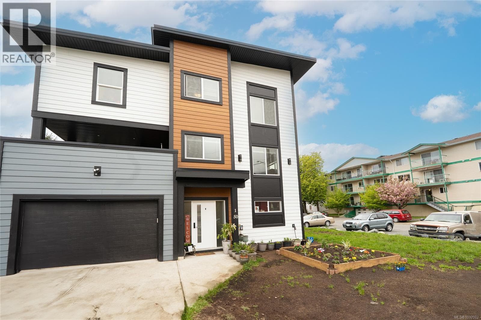1 50 KING GEORGE STREET NORTH in 