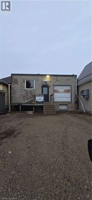 41-43 WOODSTOCK Street S, Cornerstone — photo 5