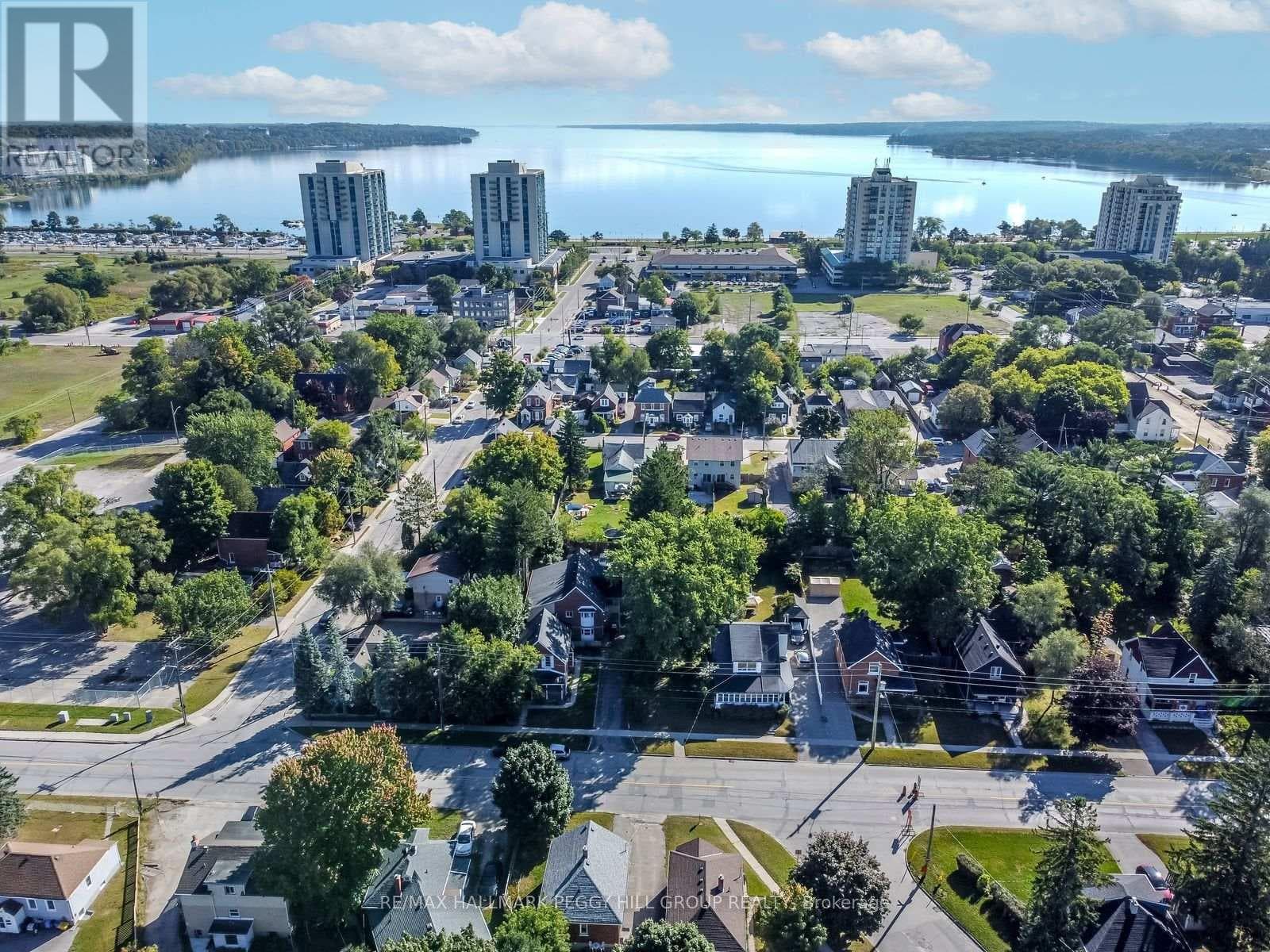 81 INNISFIL STREET, Toronto — photo 2