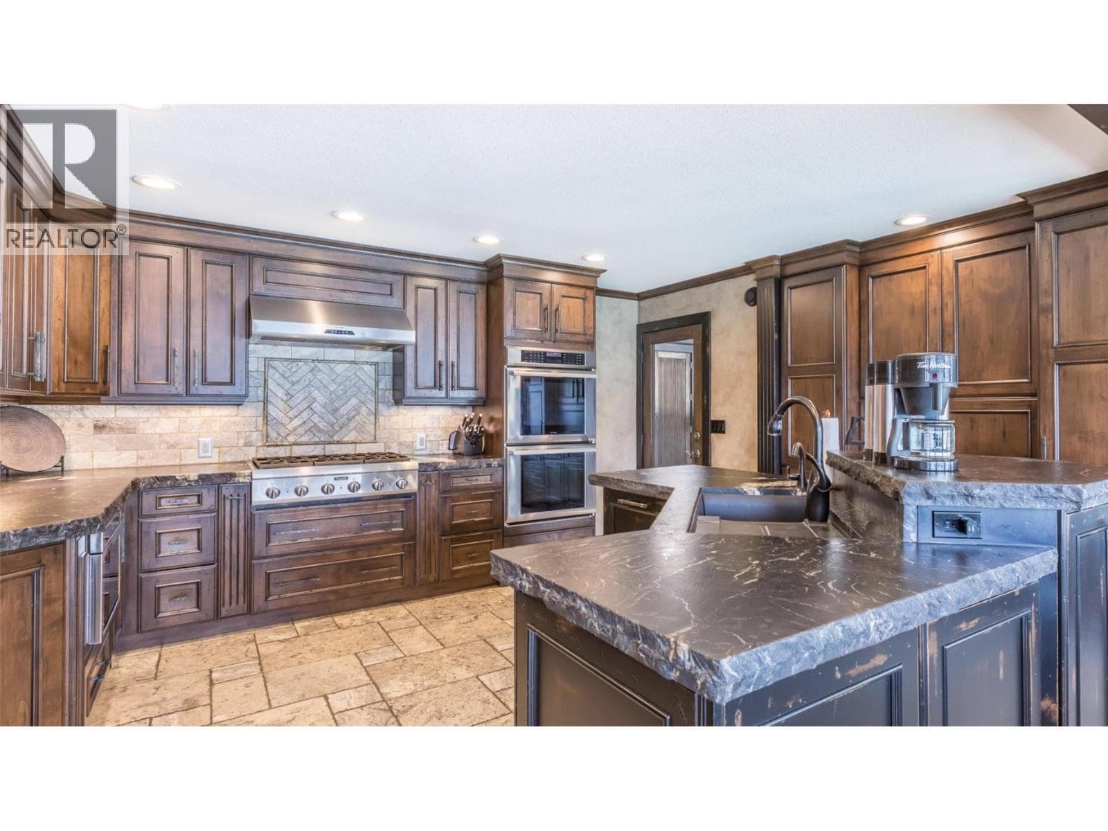 15010 & 15020 Tamarack Drive, Interior REALTORS® — photo 4
