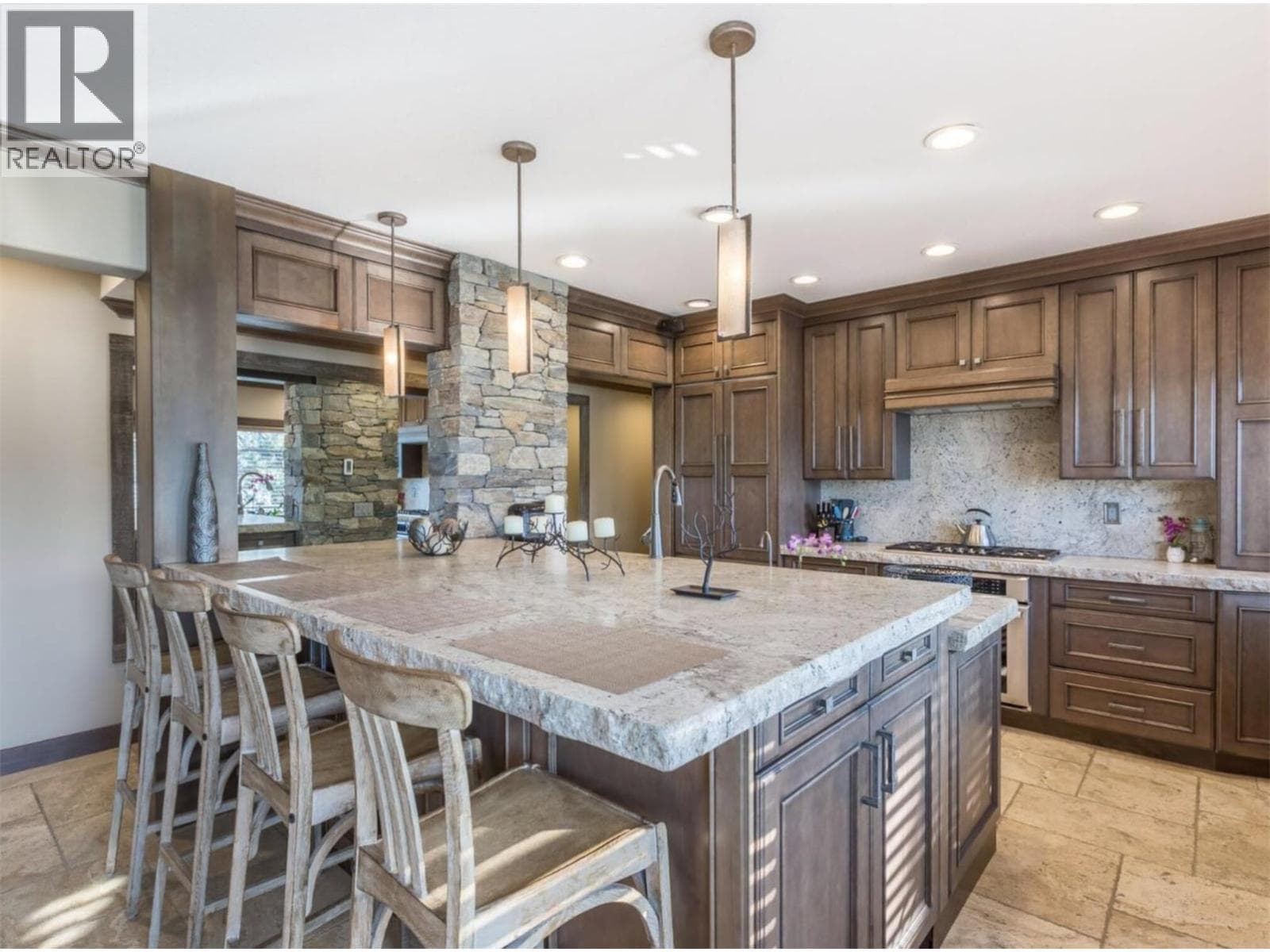 15010 & 15020 Tamarack Drive, Interior REALTORS® — photo 5