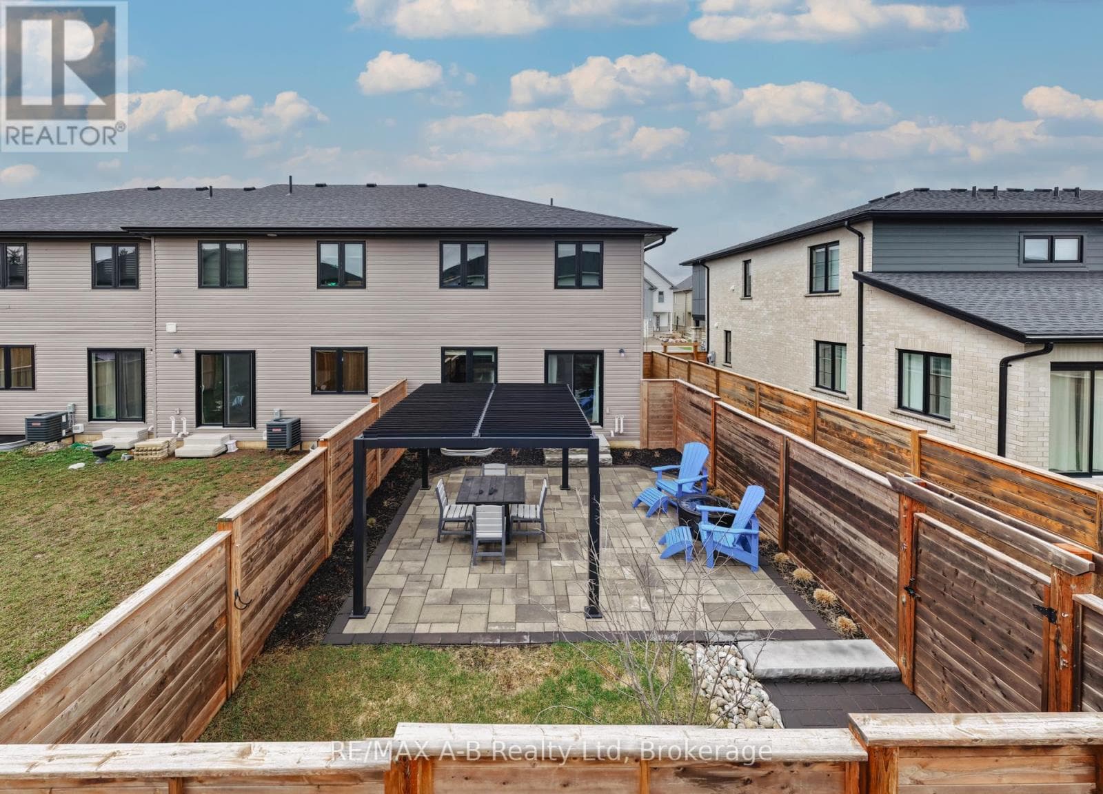 31 TRAILSIDE DRIVE, OnePoint