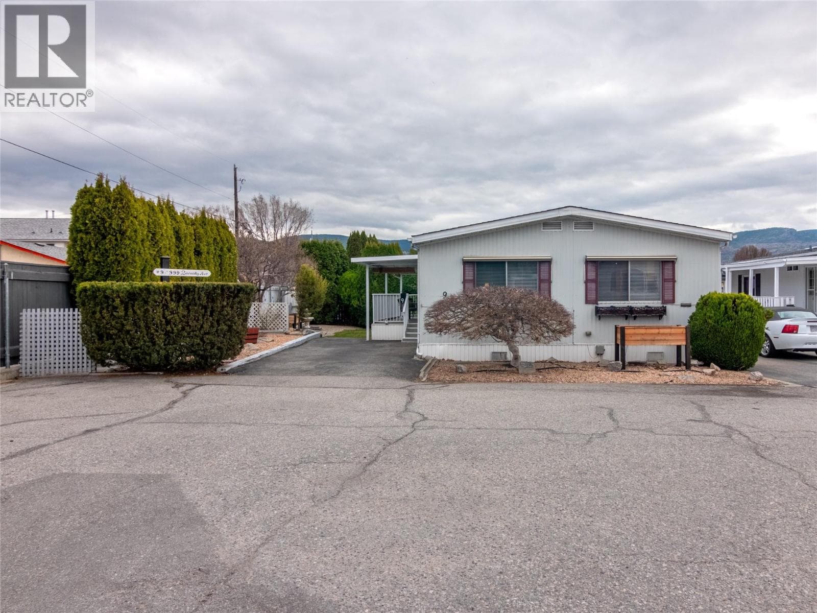 999 Burnaby Avenue Unit# 9 in 