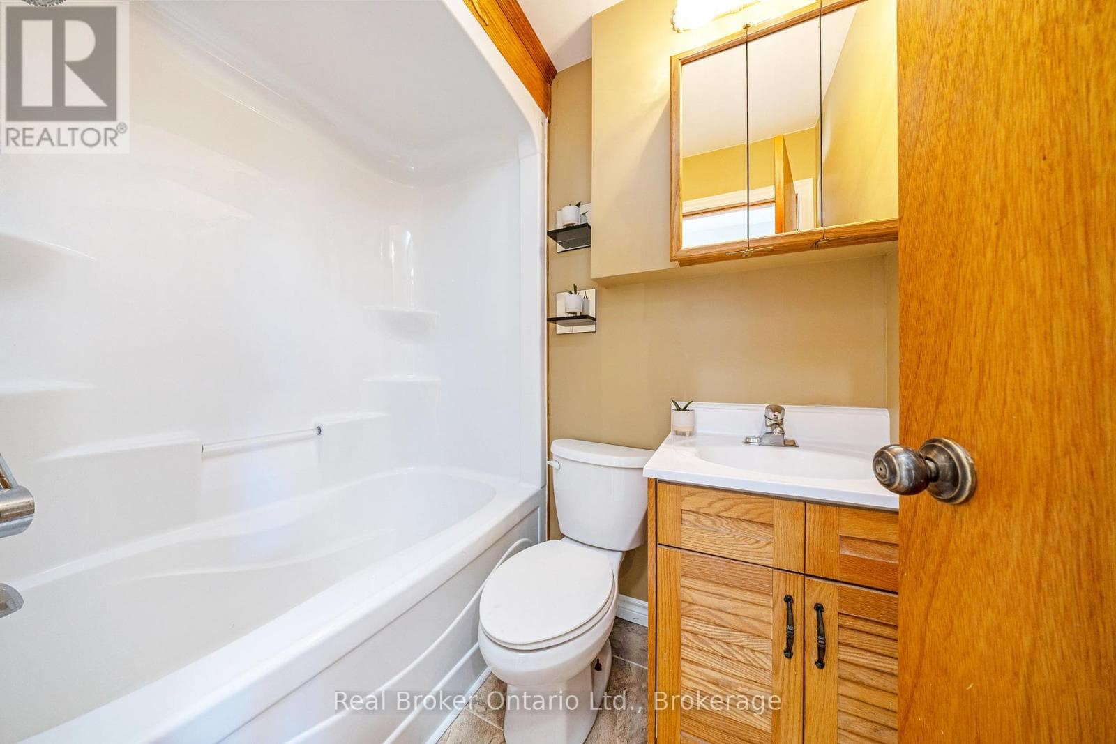 8759 WELLINGTON 124 ROAD, OnePoint