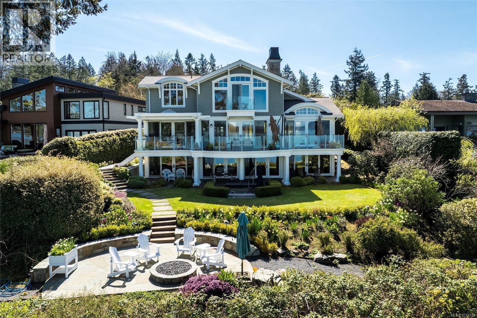 9752 Glynnwood Park Rd, Victoria — photo 4