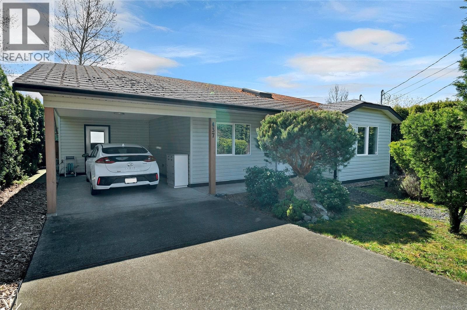 437 Rockland Rd, Vancouver Island — photo 4