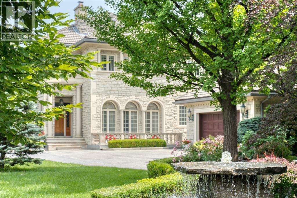 300 Elmgrove DRIVE, Windsor — photo 4