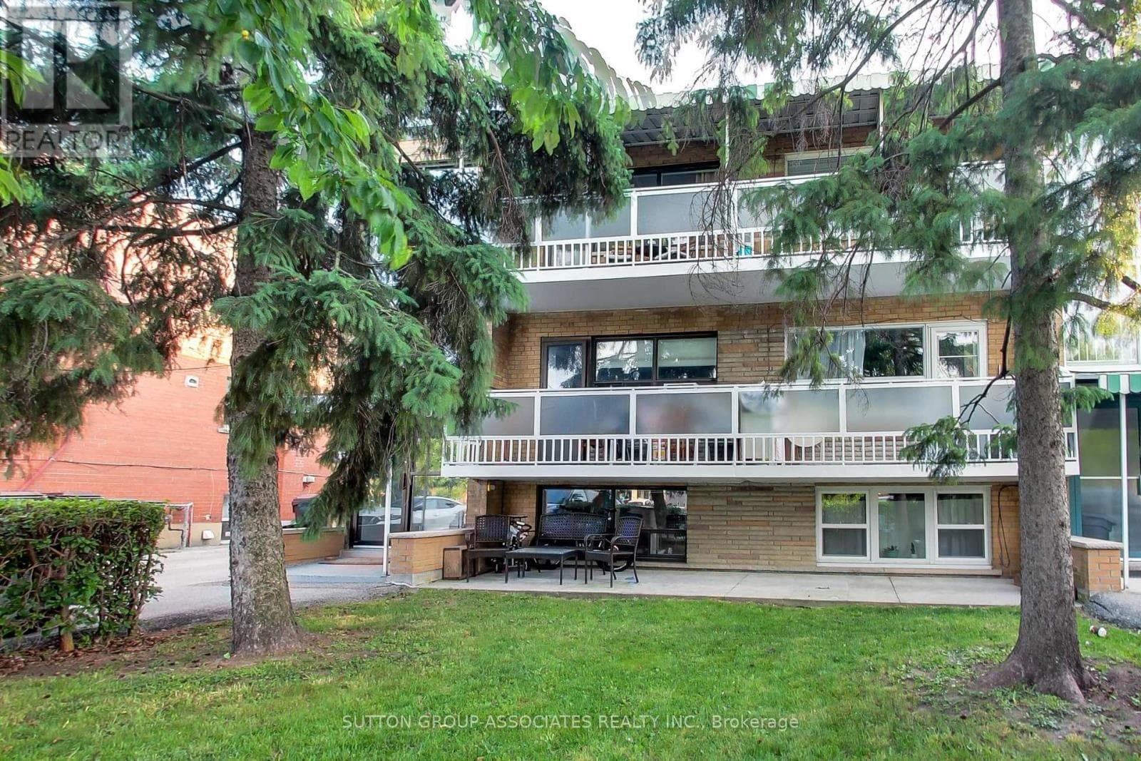 241 PANNAHILL ROAD, Toronto — photo 2