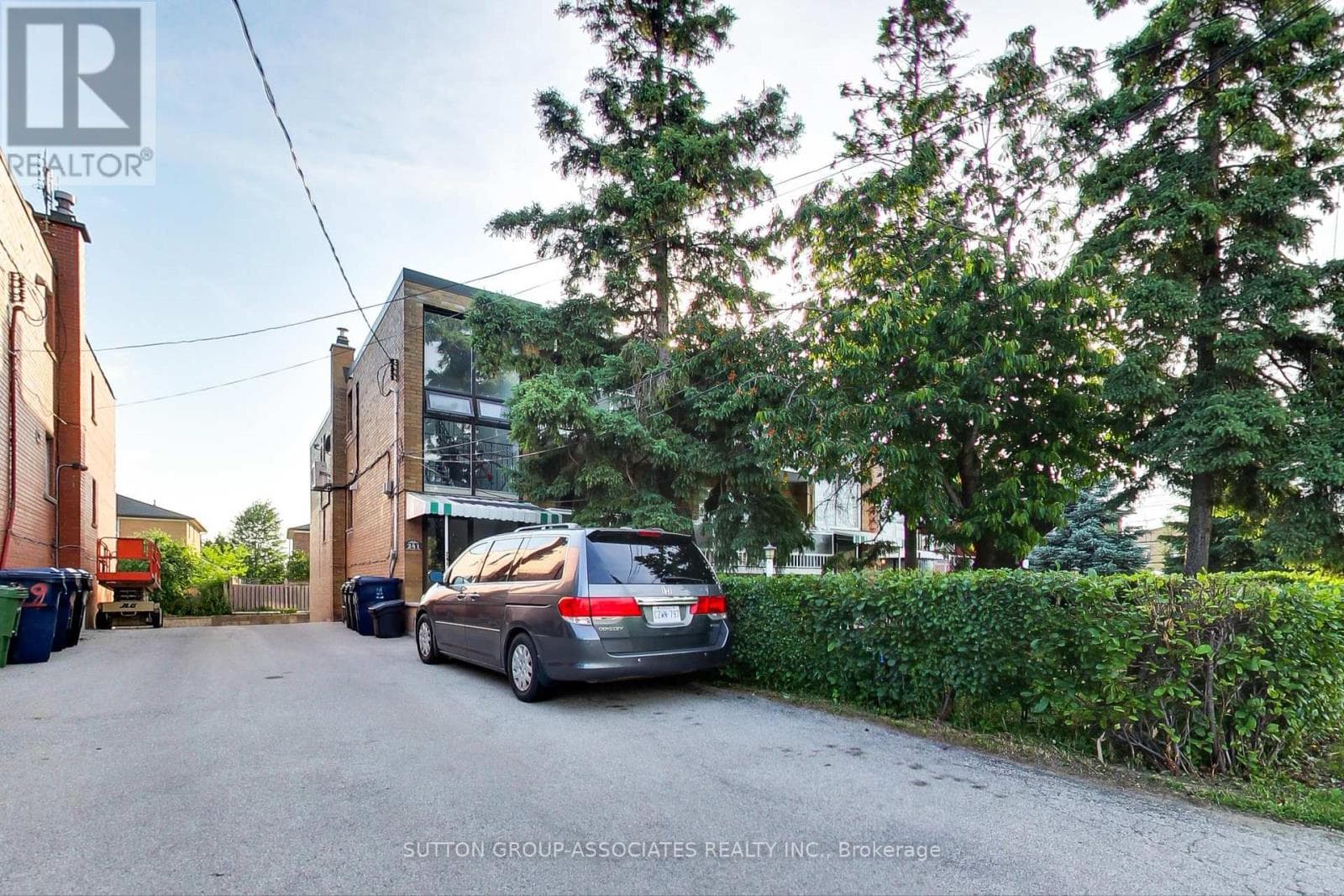 241 PANNAHILL ROAD, Toronto — photo 3