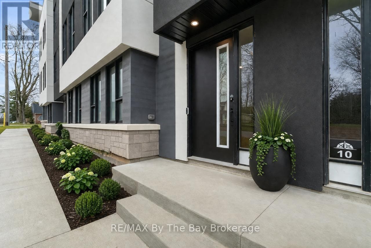 8 BRU LOR LANE, OnePoint — photo 2