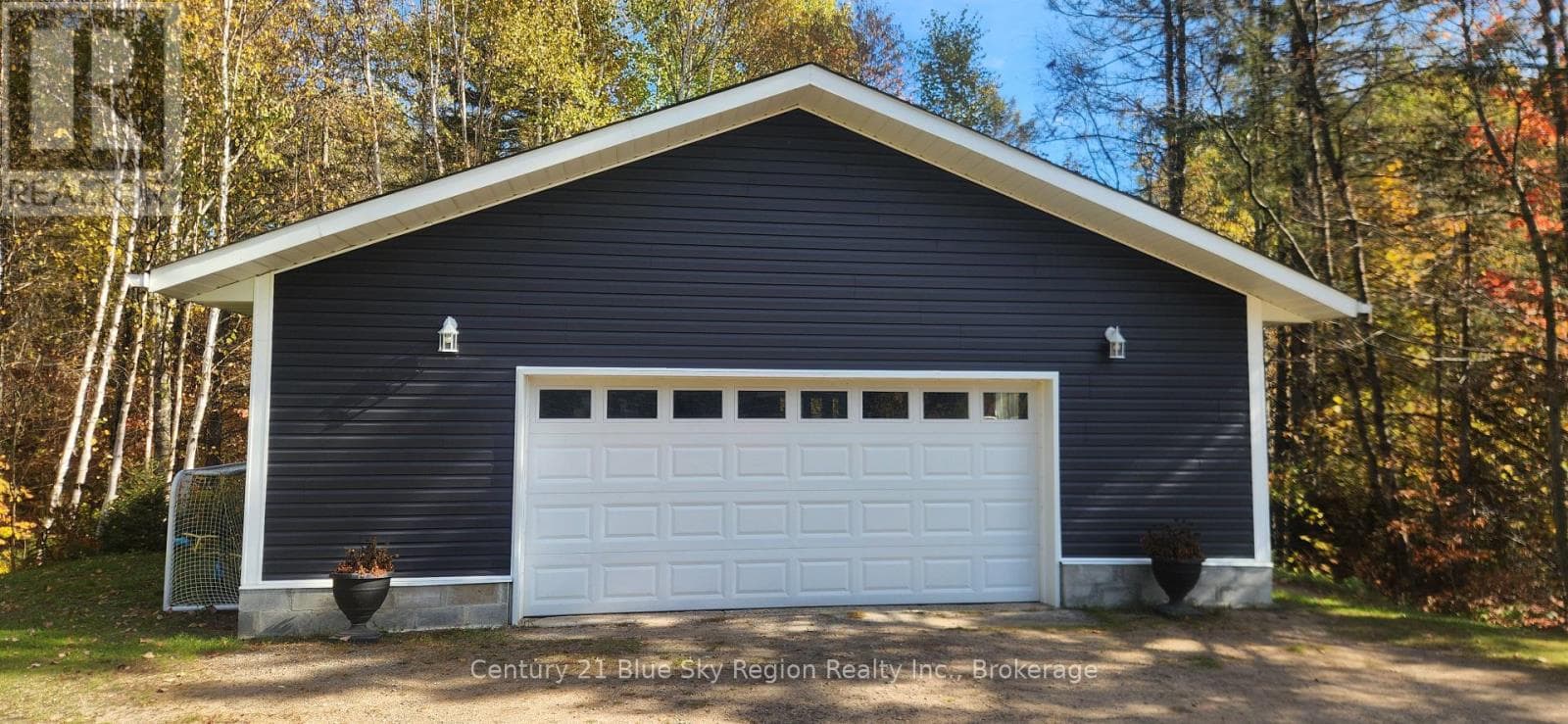 223 DEVELOPMENT ROAD, North Bay — photo 2