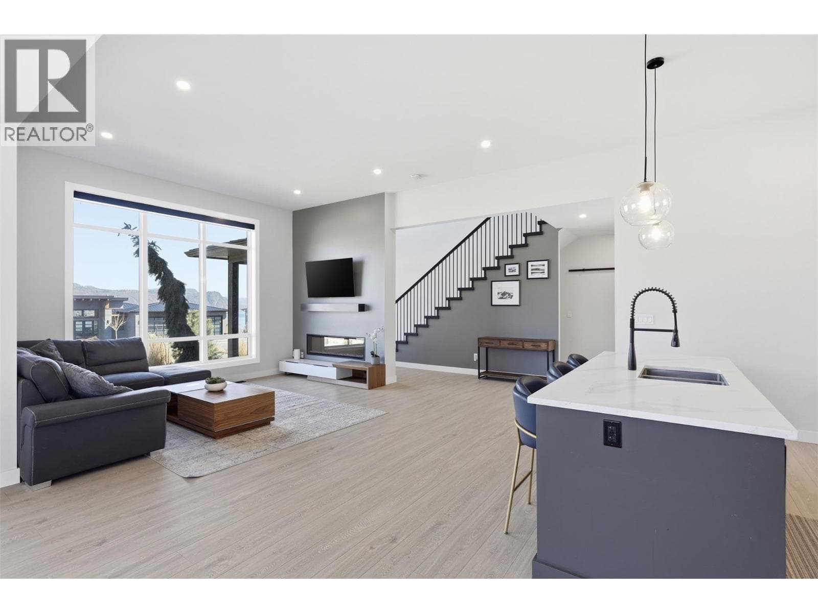 347 Rue Cheval Noir, Interior REALTORS® — photo 4