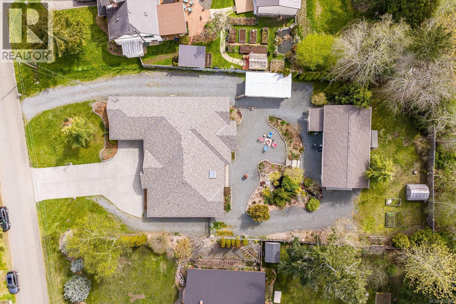 4651 Montrose Dr, Vancouver Island — photo 3