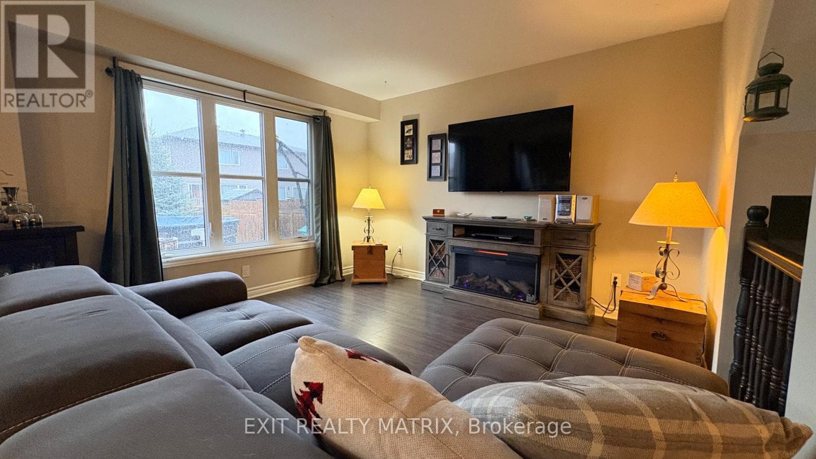 371 TRILLIUM CIRCLE S, Ottawa — photo 2