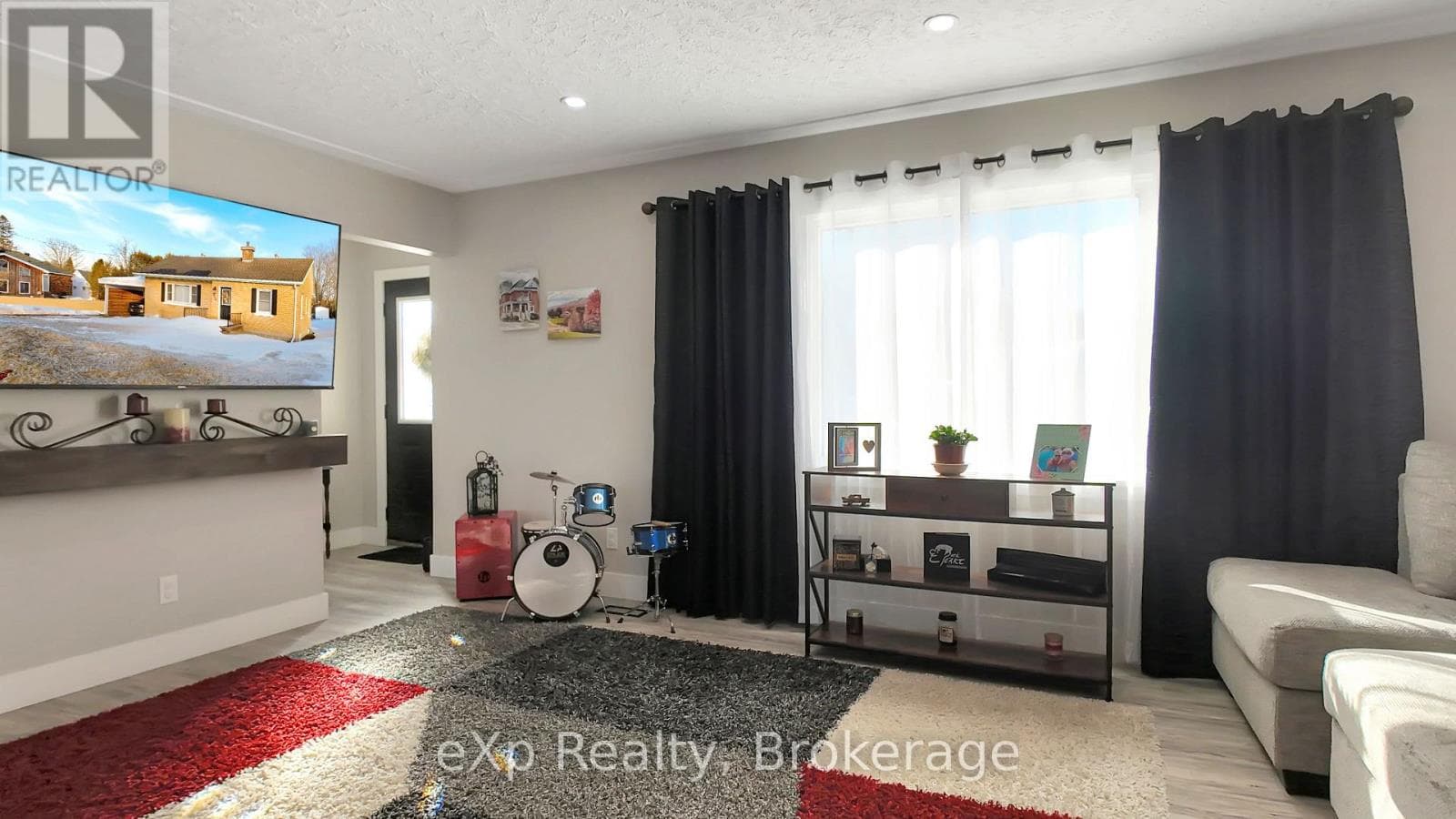 408 MCNAB STREET, OnePoint — photo 5