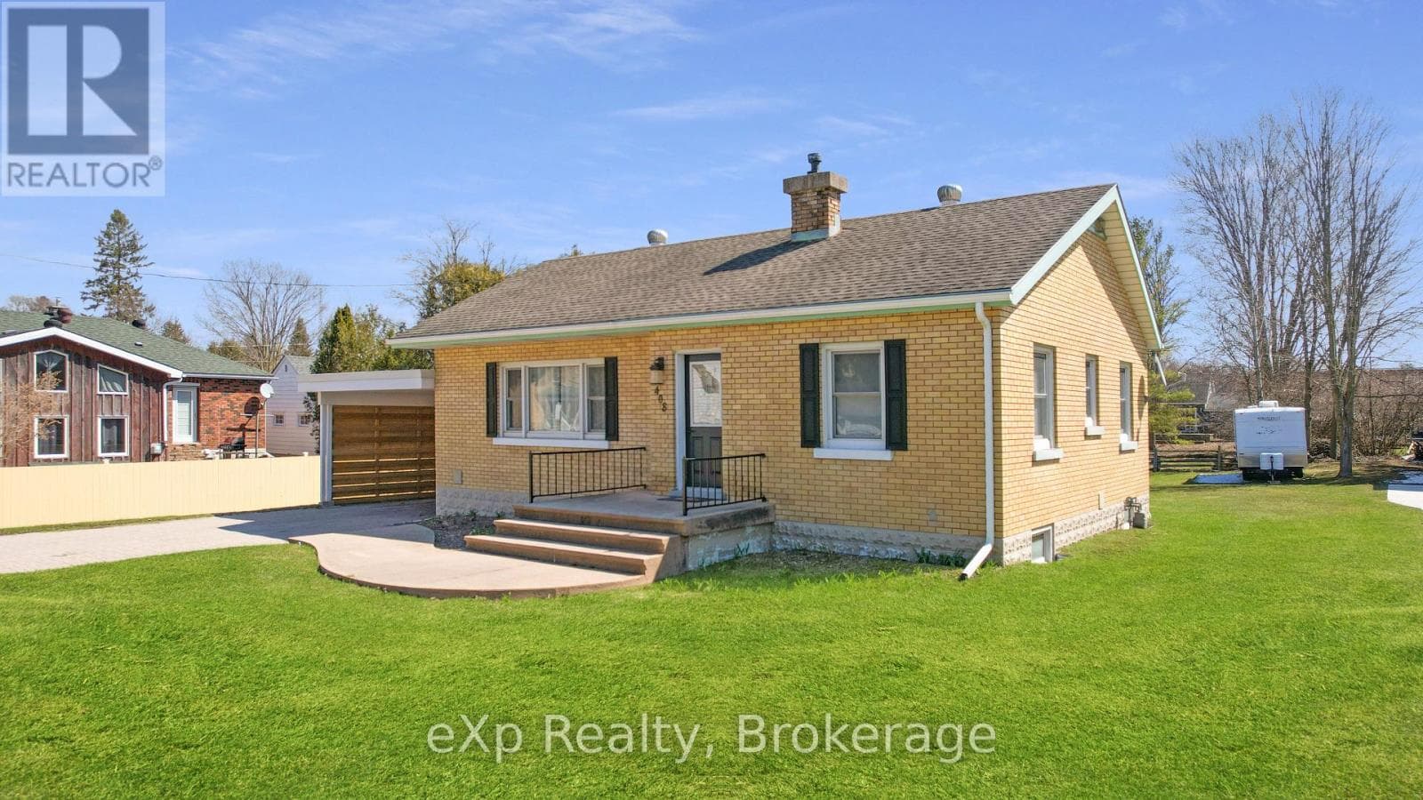 408 MCNAB STREET, OnePoint — photo 3