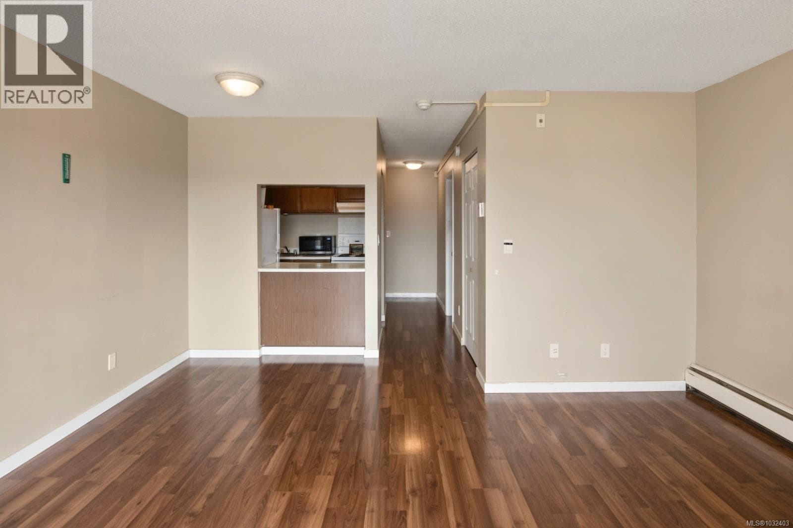 211 377 Dogwood St, Victoria — photo 5