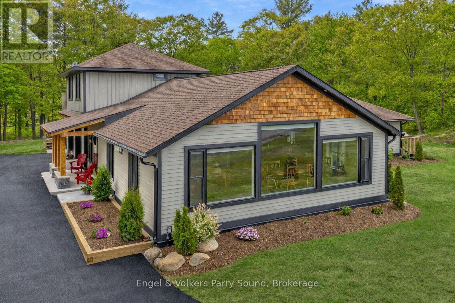 49 REGENCY DRIVE, OnePoint — photo 4