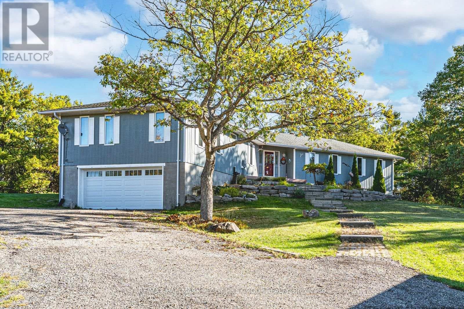 1564 HONEY HARBOUR ROAD in 