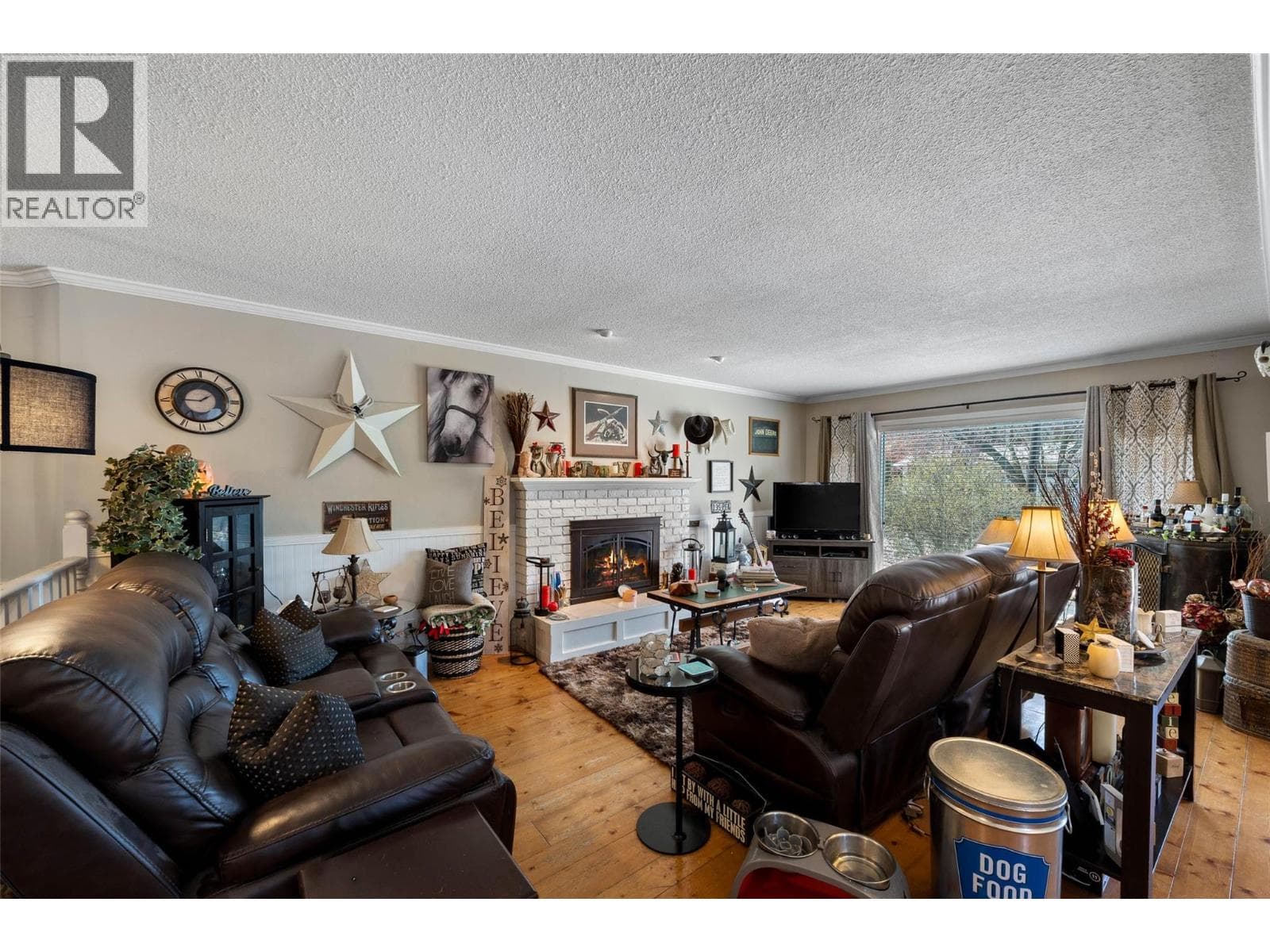 4602 STRAWBERRY LANE, Interior REALTORS® — photo 3