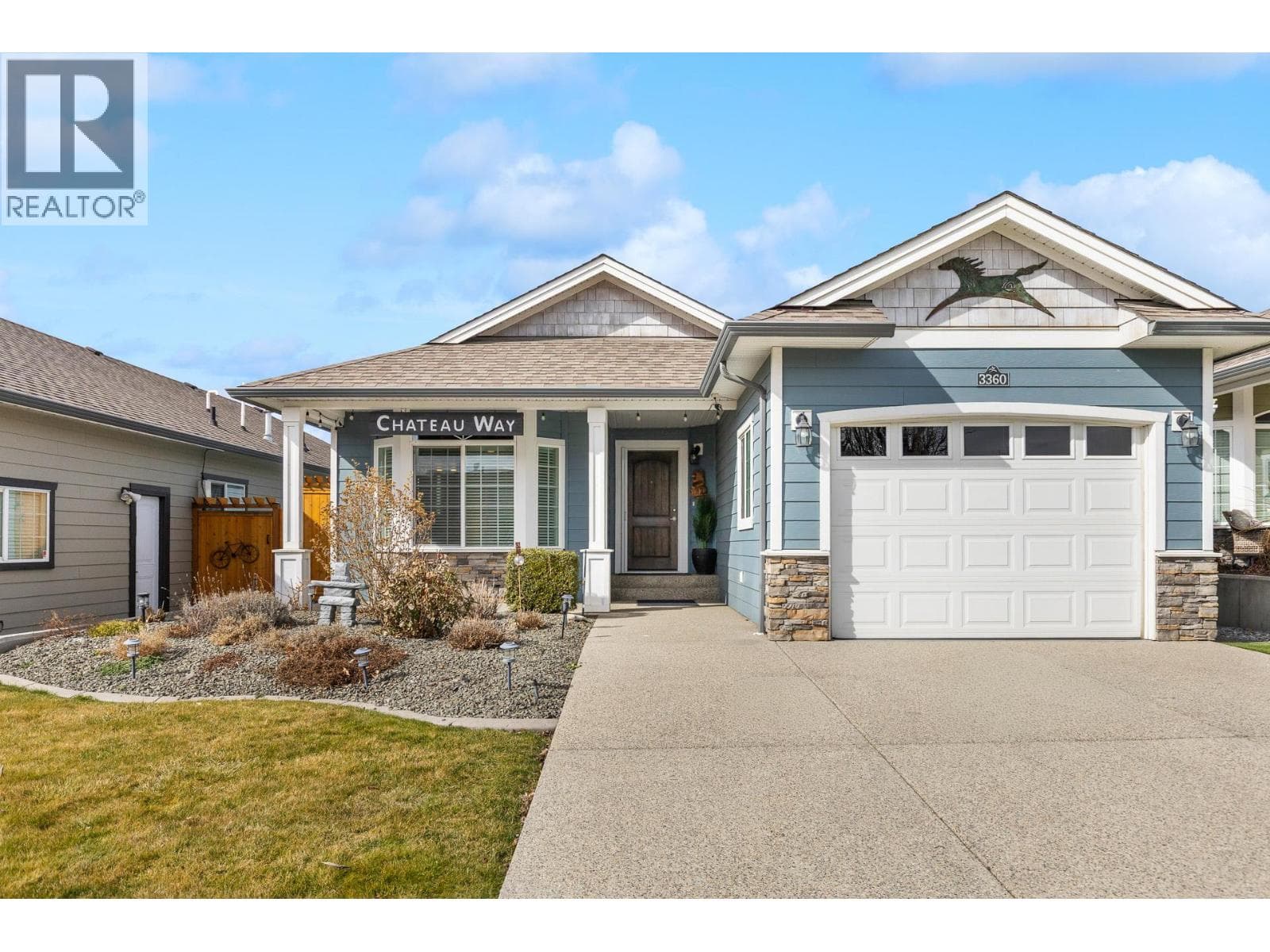 3360 Mimosa Drive, Interior REALTORS® — photo 2