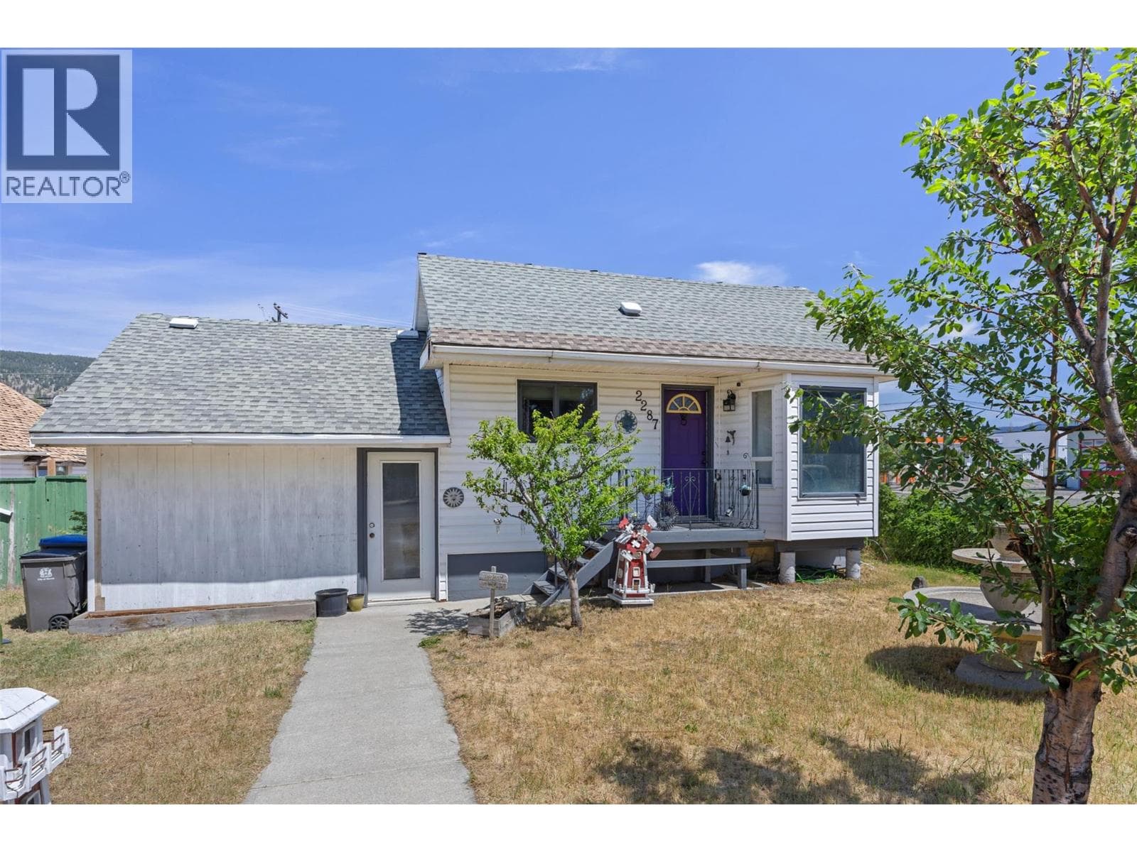 2287 GRANITE AVENUE, Interior REALTORS® — photo 2