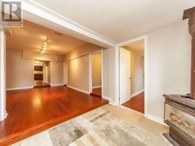 257 PARKWOOD AVENUE, Toronto — photo 3