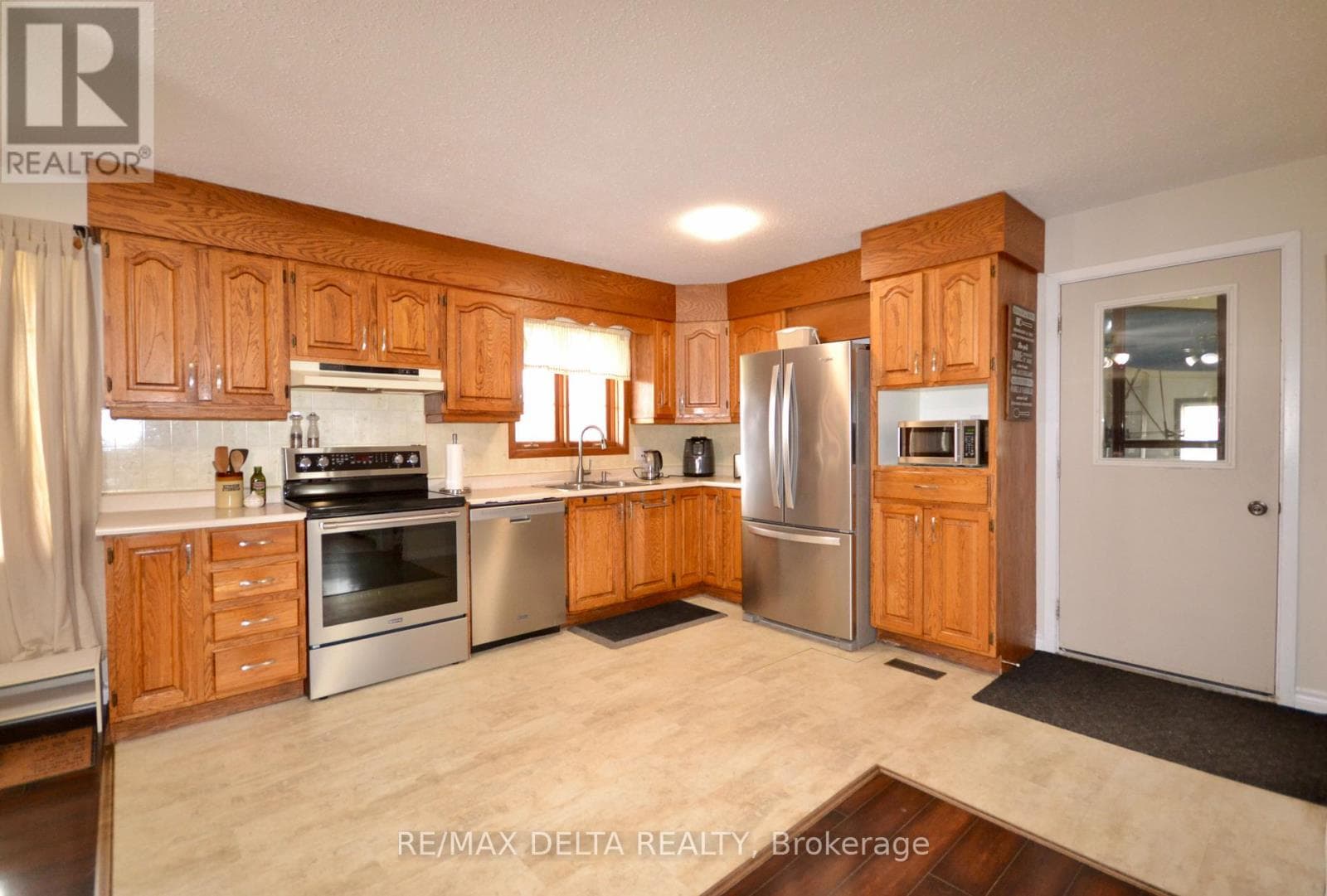 4001 CHAMPLAIN STREET, Ottawa — photo 5