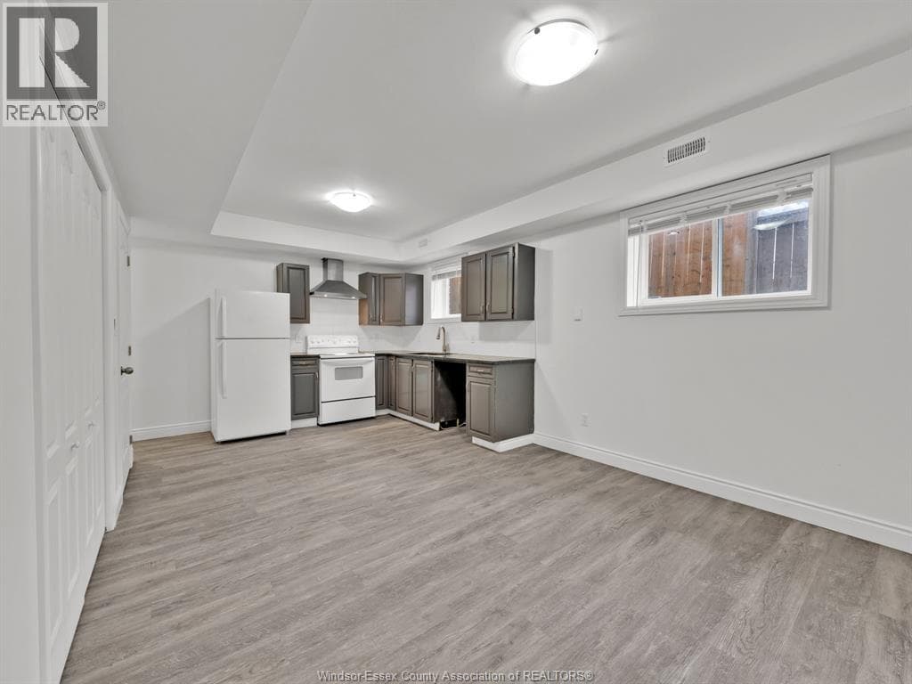 658 CARON AVENUE, Windsor — photo 5