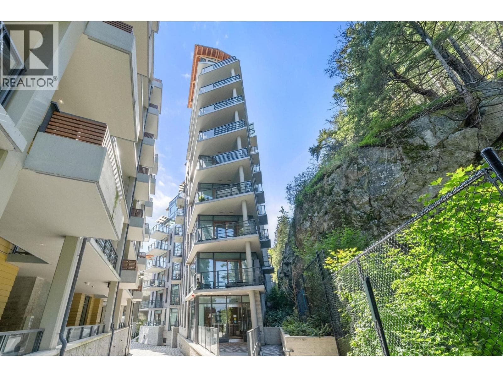 404 6699 NELSON AVENUE in Horseshoe Bay