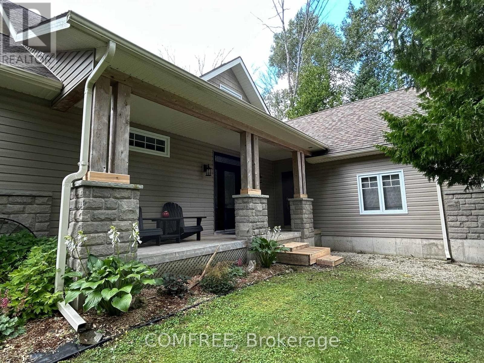 38 BELL DRIVE, Ottawa — photo 3