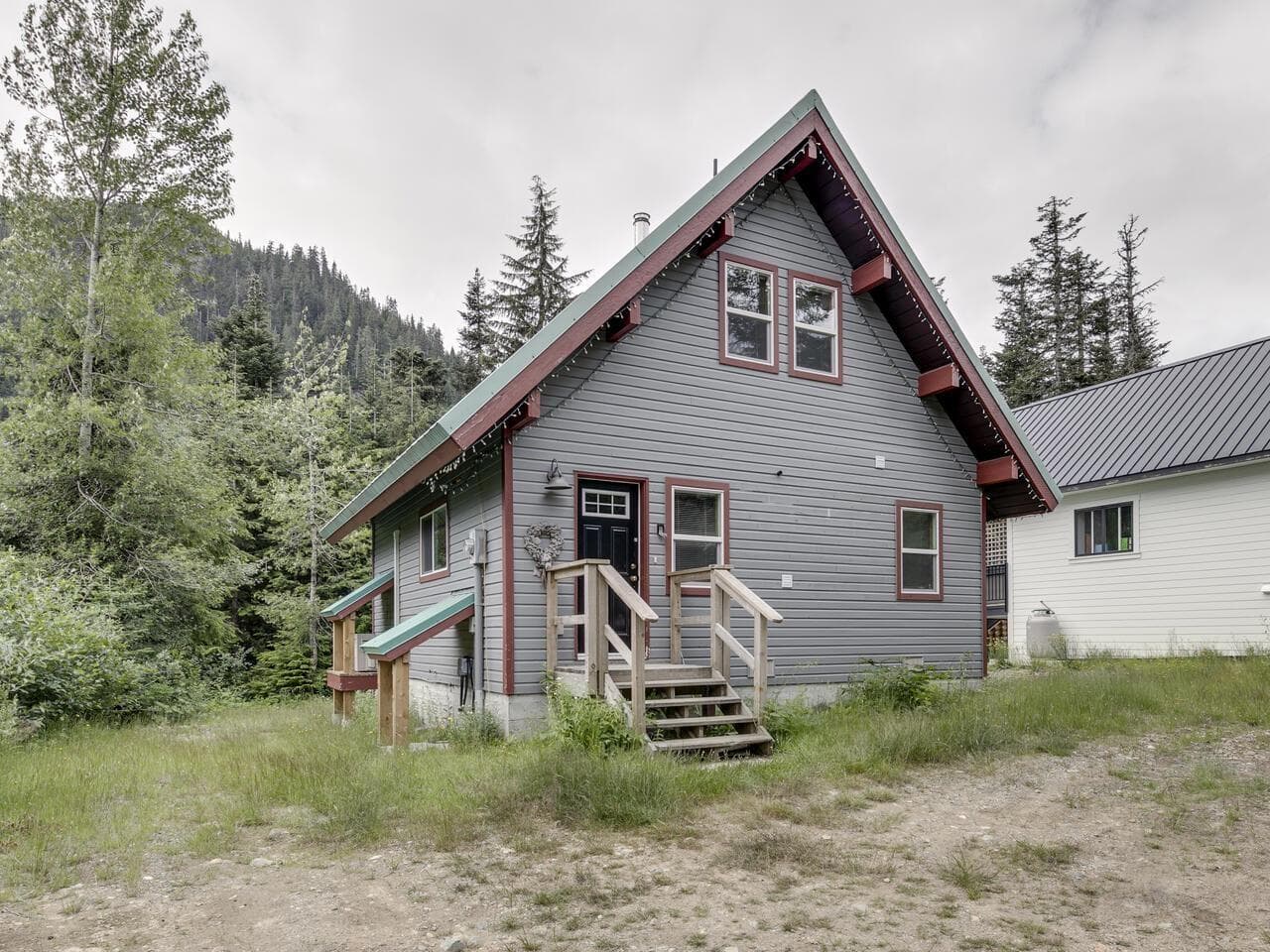 46880 SAKWI CREEK ROAD in 