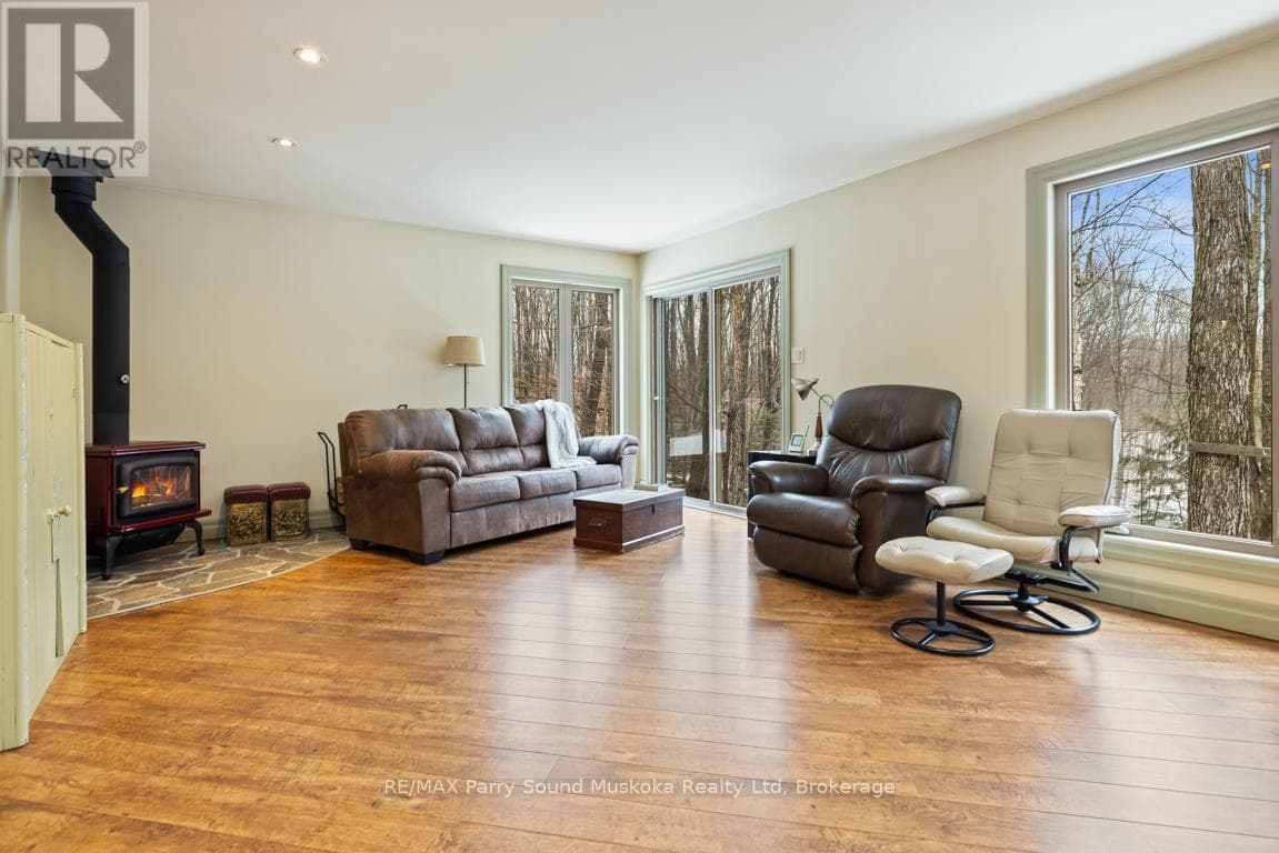 64 124 HIGHWAY, OnePoint — photo 4
