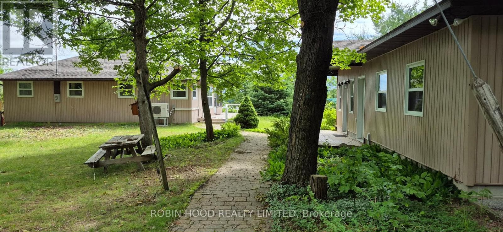 211 MCBRIDE POINT DRIVE, Toronto — photo 4