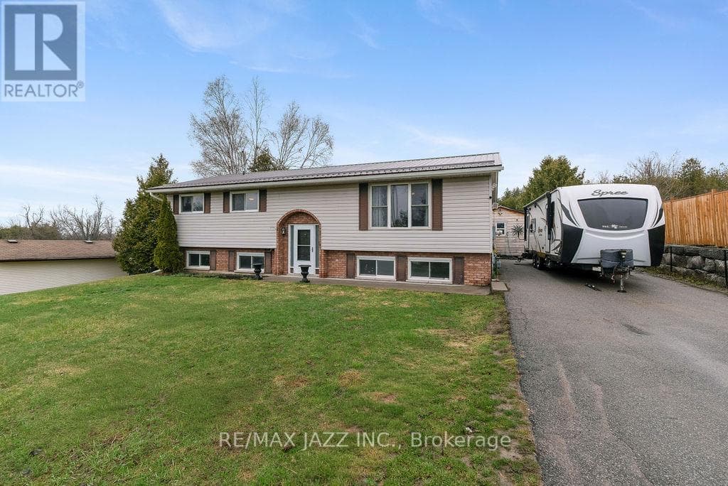 29 GRANDVIEW DRIVE, Central Lakes — photo 2