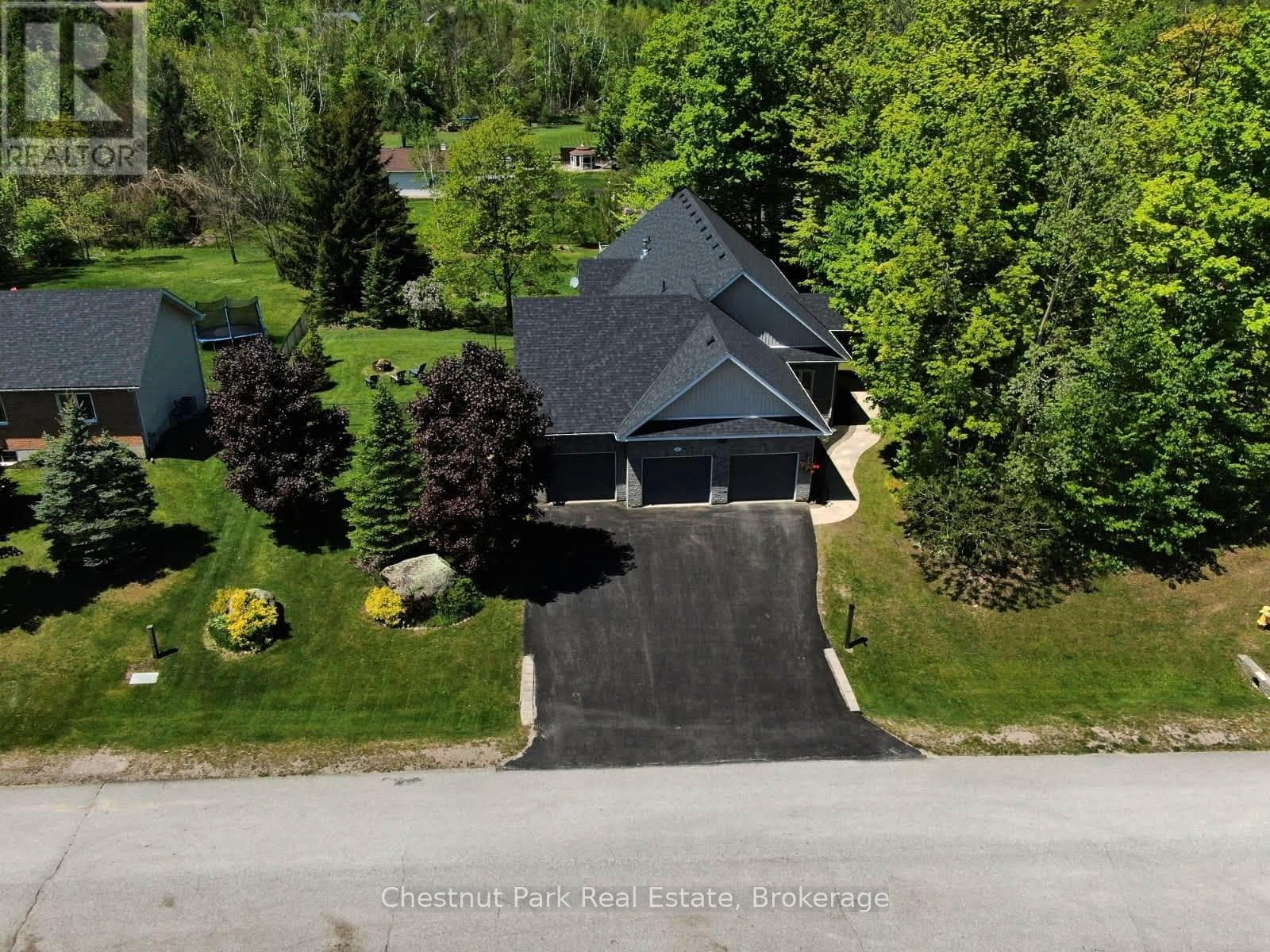 28 BOYD CRESCENT, OnePoint — photo 2