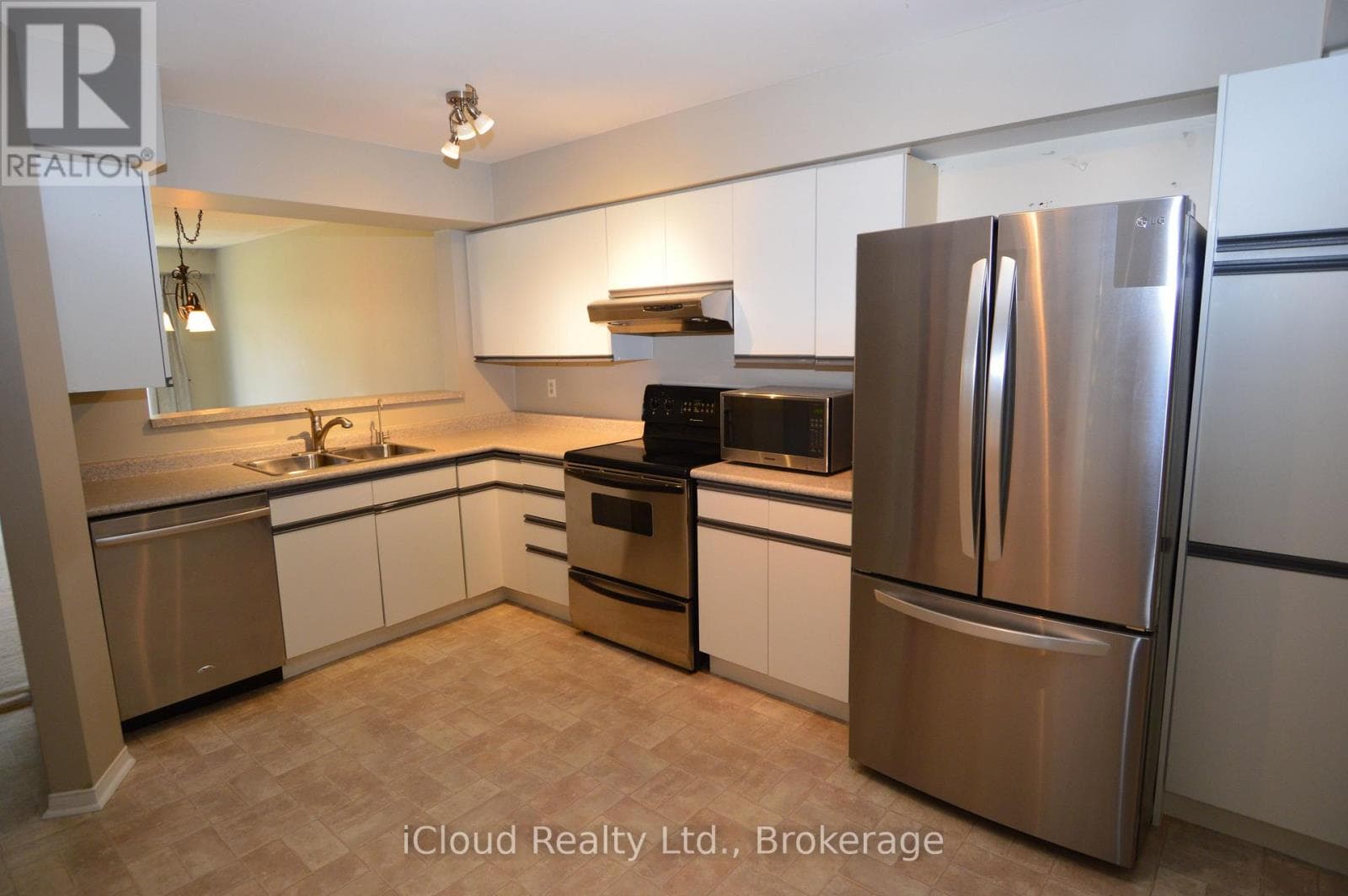 32 - 101 RIVERVIEW ROAD, Toronto — photo 4