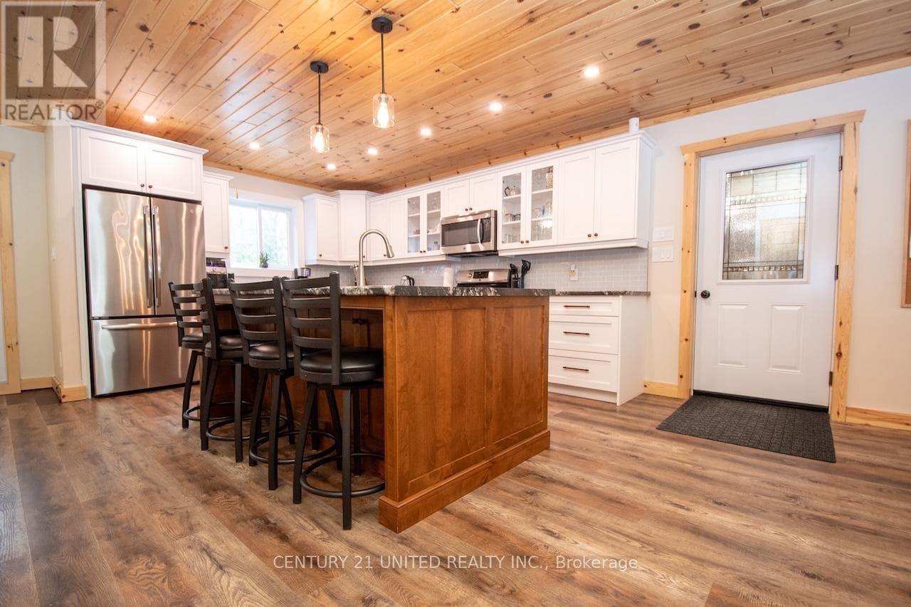 1525 SOUTH BAPTISTE LAKE ROAD, Central Lakes — photo 5