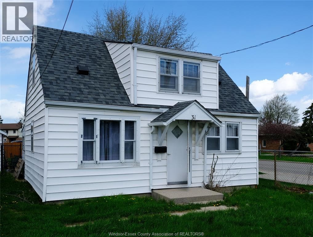 31 Maidstone AVENUE East in 
