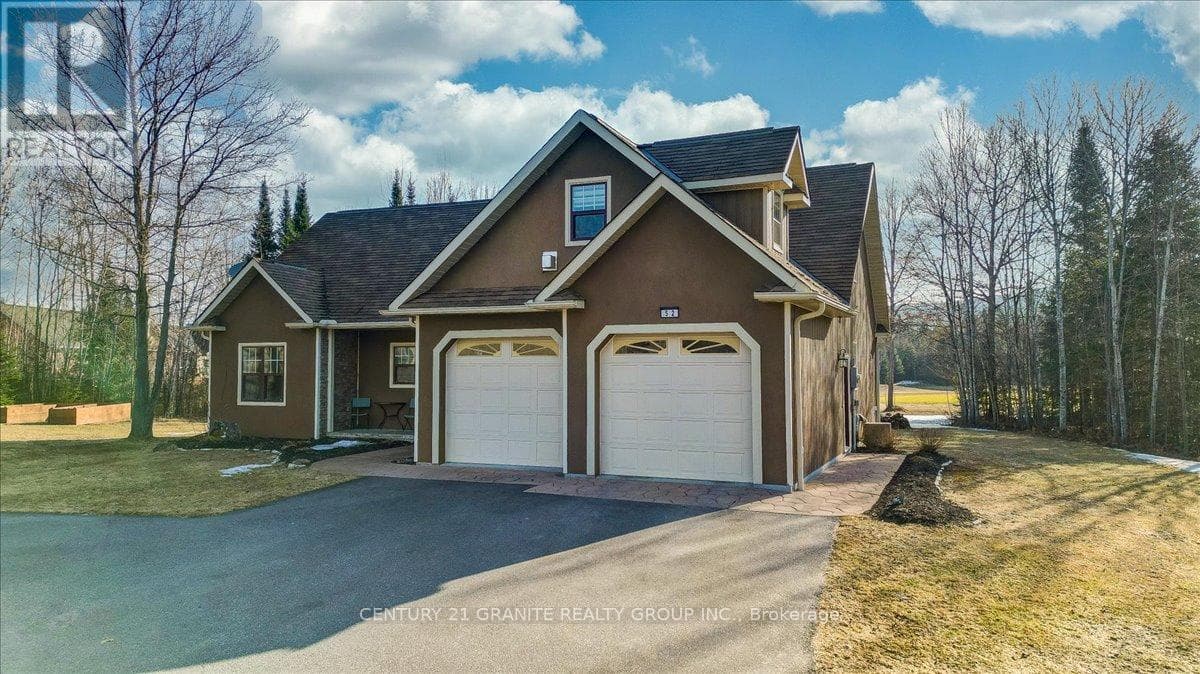 52 NICKLAUS DRIVE in 