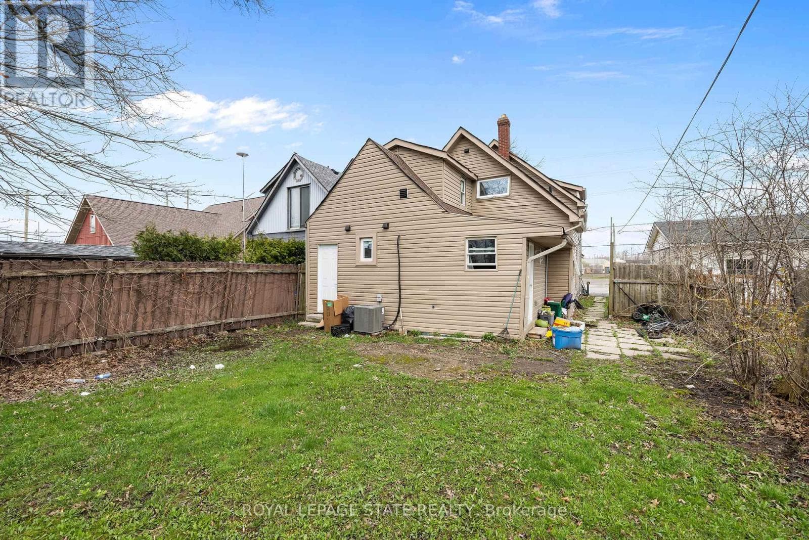 313 GILMORE Road, Toronto — photo 3