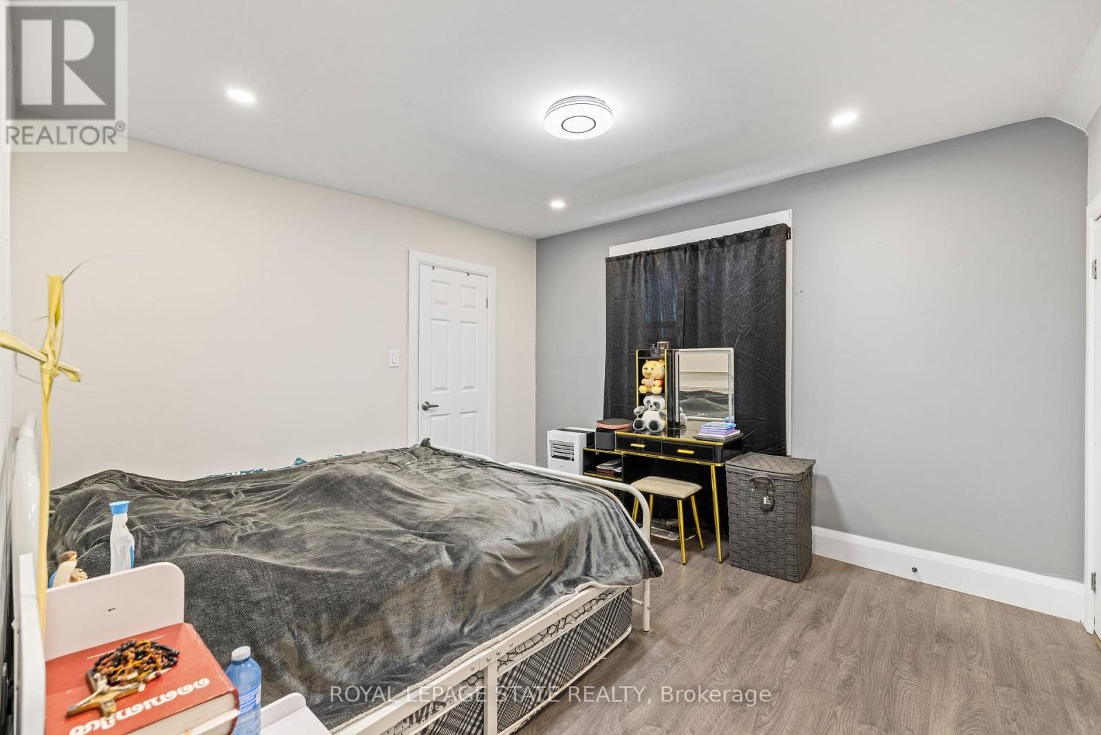 313 GILMORE Road, Toronto — photo 4