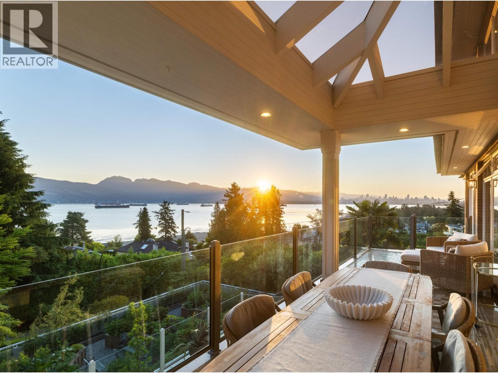 1550 BLANCA STREET, Greater Vancouver — photo 2