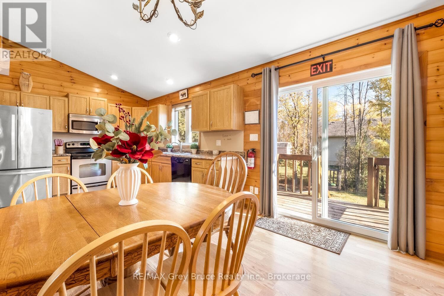 104 MAPLE DRIVE, OnePoint — photo 4