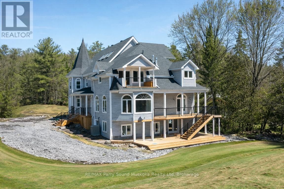 14-16 KNOWLES CRESCENT in 