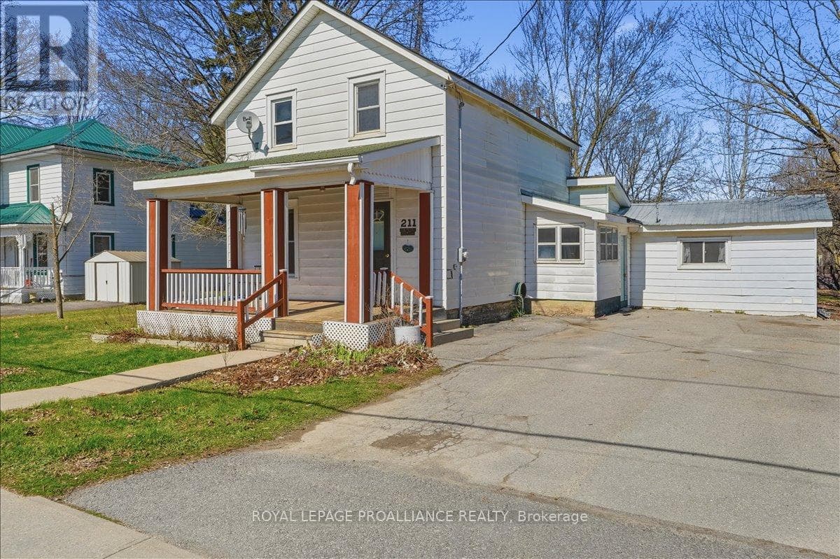 211 COLBORNE STREET in 